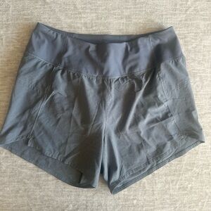 NEW Brooks Chaser 5” Shorts